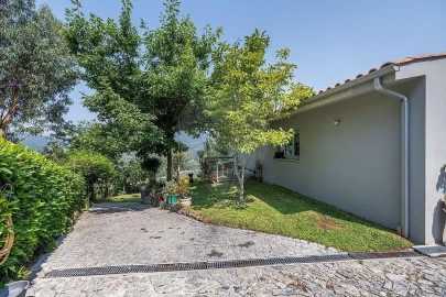 Moradia T3 para Venda em Ribeira