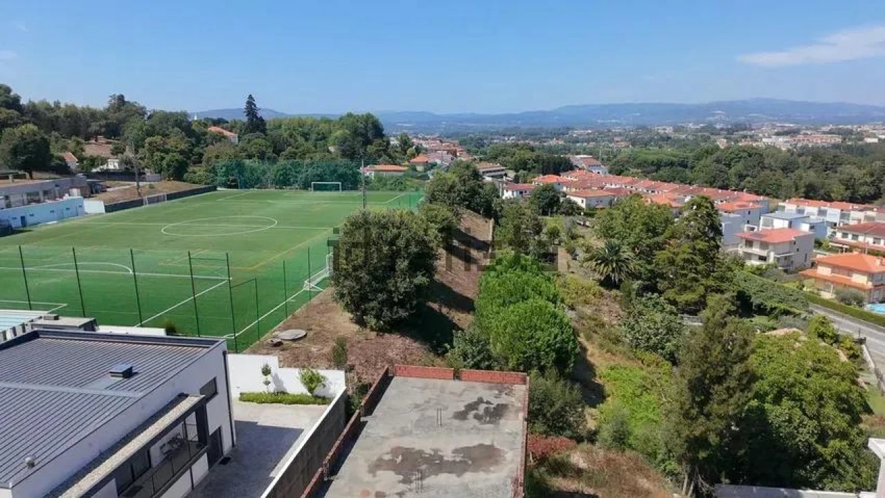 Moradia T4 para Venda em Braga (Maximinos, Sé e Cividade) Foto 6