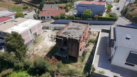 Moradia T4 para Venda em Braga (Maximinos, Sé e Cividade)