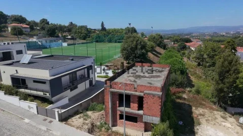 Moradia T4 para Venda em Braga (Maximinos, Sé e Cividade)