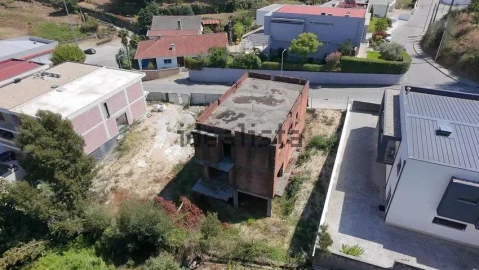 Moradia T4 para Venda em Braga (Maximinos, Sé e Cividade)