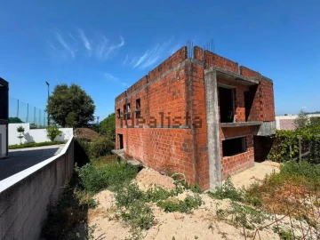 Moradia T4 para Venda em Braga (Maximinos, Sé e Cividade)