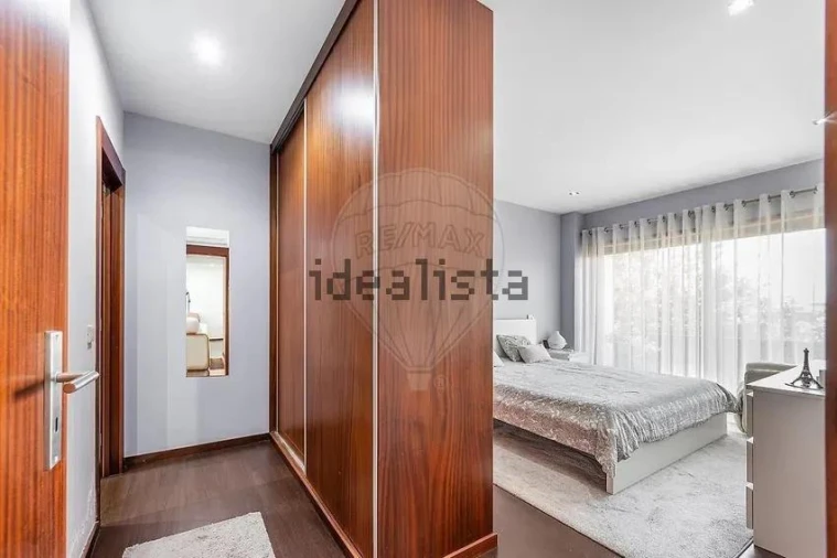 Apartamento T2 para Venda em Oliveira (Santa Maria) Foto 10