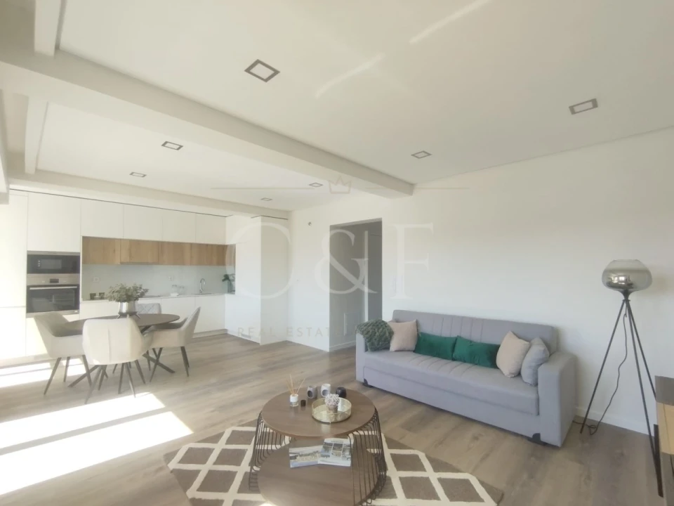 Apartamento T3 para Venda em Benfica Foto 1