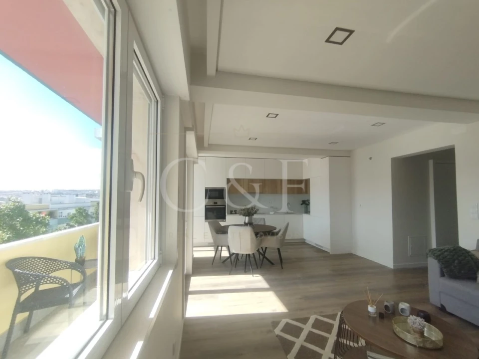 Apartamento T3 para Venda em Benfica Foto 2