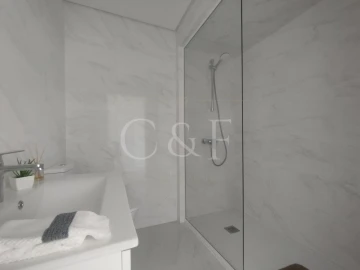 Apartamento T3 para Venda em Benfica