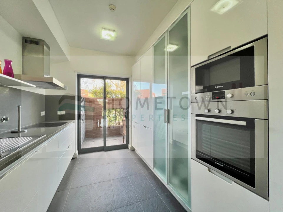 Apartamento T1 para Venda em Quarteira Foto 11