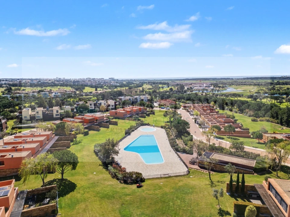 Apartamento T1 para Venda em Quarteira Foto 1