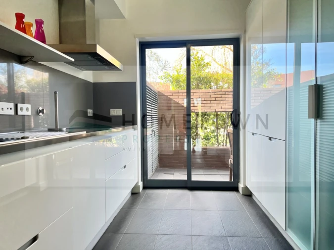 Apartamento T1 para Venda em Quarteira Foto 10