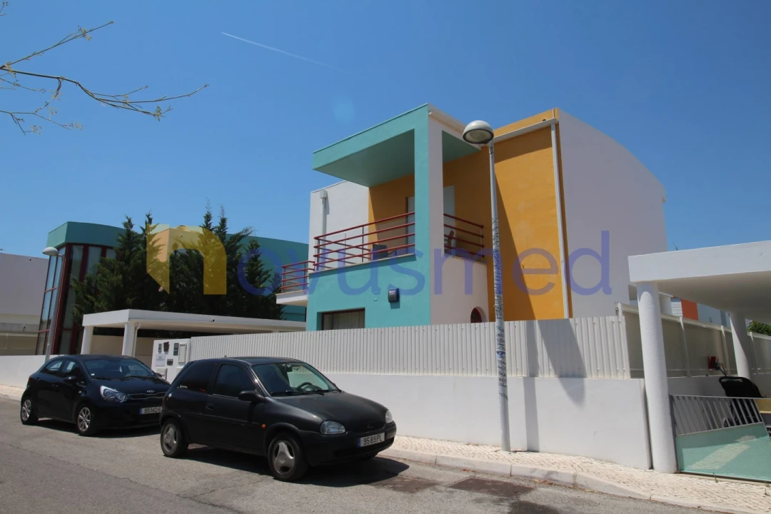 Moradia T3 para Venda em Albufeira e Olhos de Água Foto 27