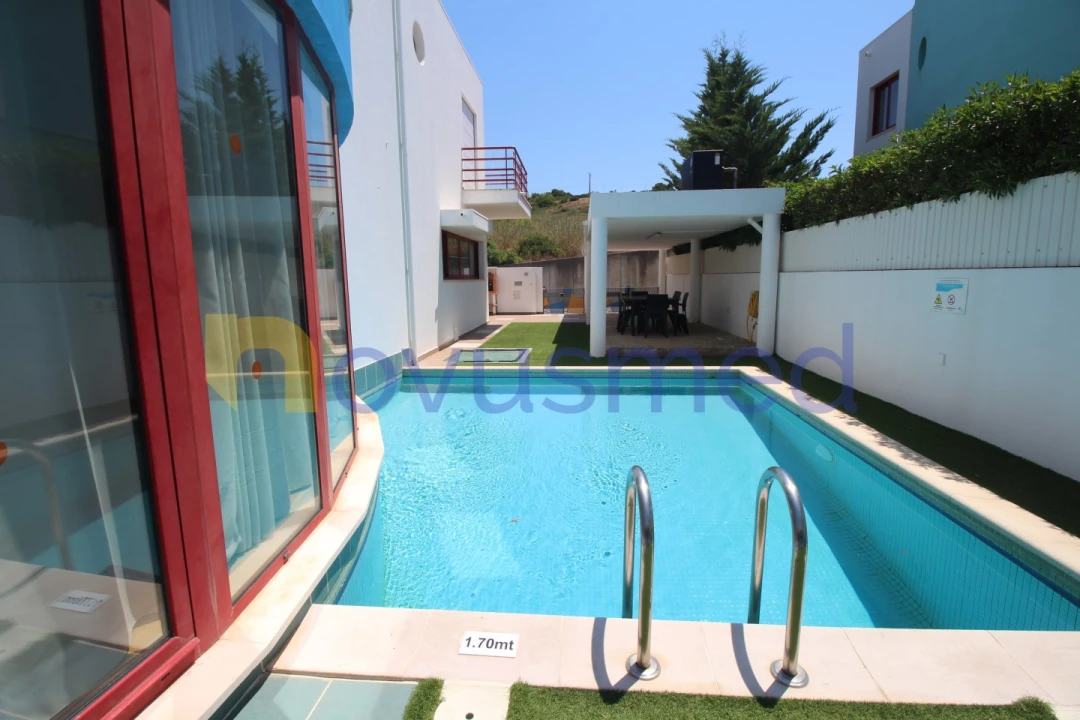Moradia T3 para Venda em Albufeira e Olhos de Água Foto 32