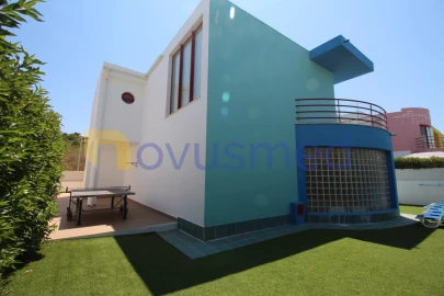 Moradia T3 para Venda em Albufeira e Olhos de Água