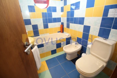 Moradia T3 para Venda em Albufeira e Olhos de Água