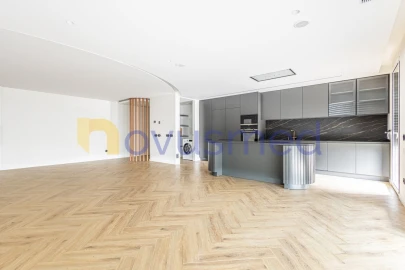 Apartamento T3 para Venda em Marvila, Ribeira Santarém, São Salvador, São Nicolau