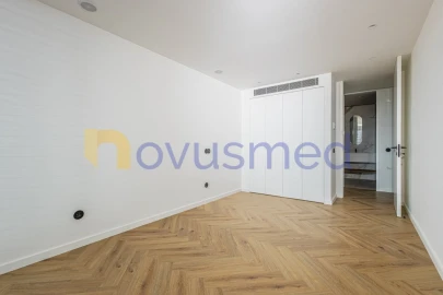 Apartamento T3 para Venda em Marvila, Ribeira Santarém, São Salvador, São Nicolau