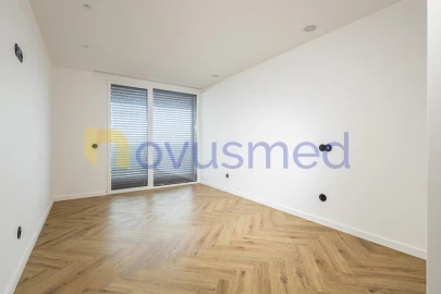 Apartamento T3 para Venda em Marvila, Ribeira Santarém, São Salvador, São Nicolau
