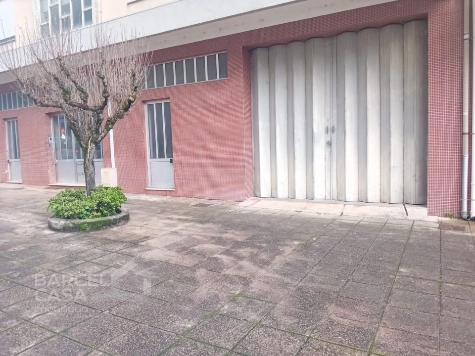 Garagem para Arrendamento em Barcelos, V.Boa, V.Frescainha Foto 2