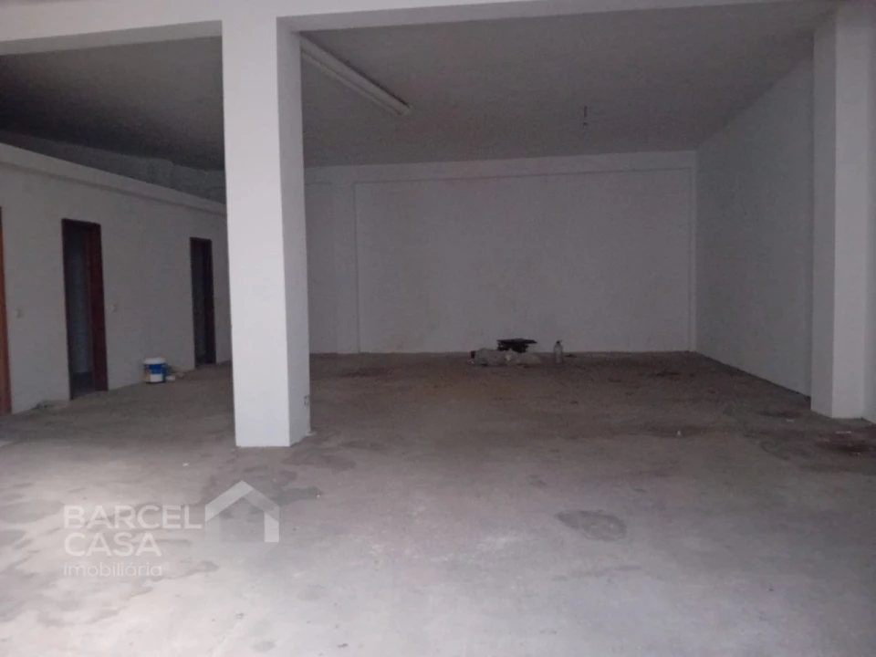 Garagem para Arrendamento em Barcelos, V.Boa, V.Frescainha Foto 3