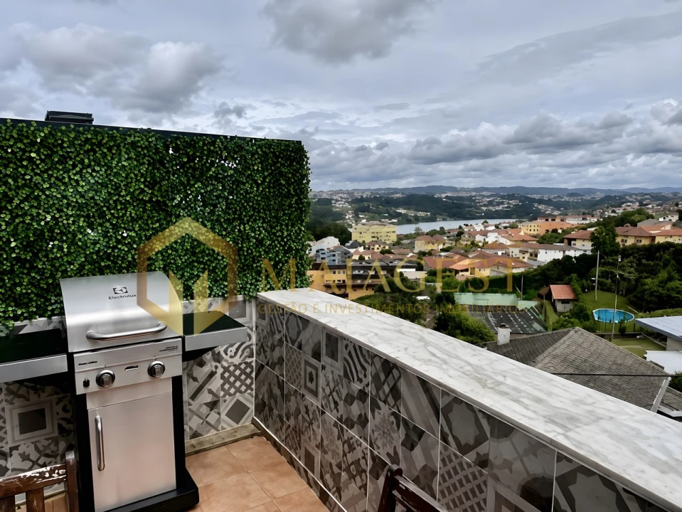 Apartamento T3 para Arrendamento em Oliveira do Douro Foto 1