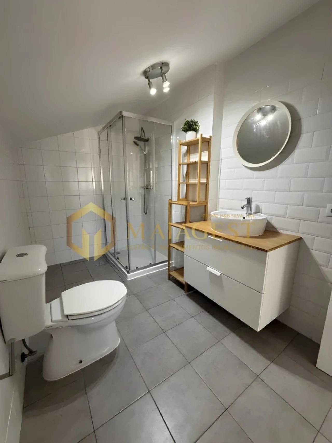 Apartamento T3 para Arrendamento em Oliveira do Douro Foto 10