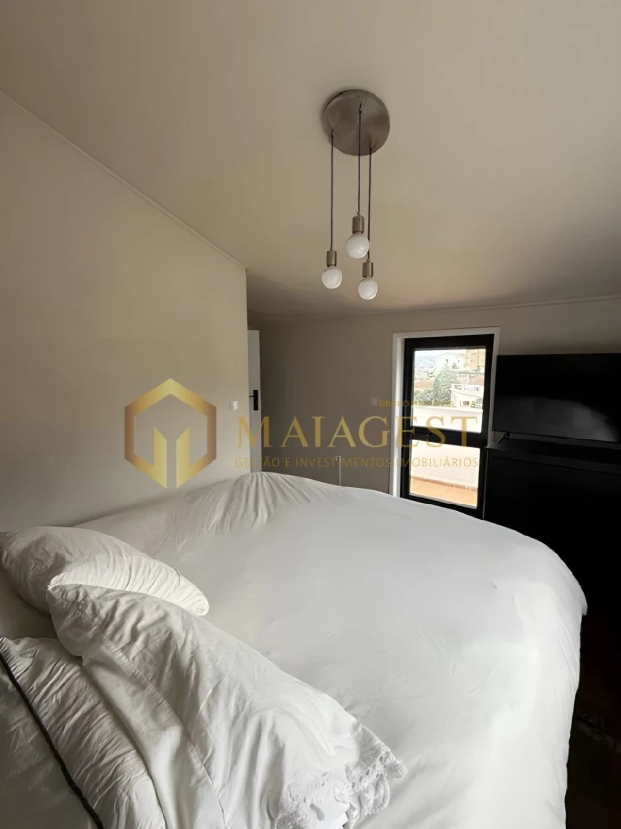 Apartamento T3 para Arrendamento em Oliveira do Douro Foto 11