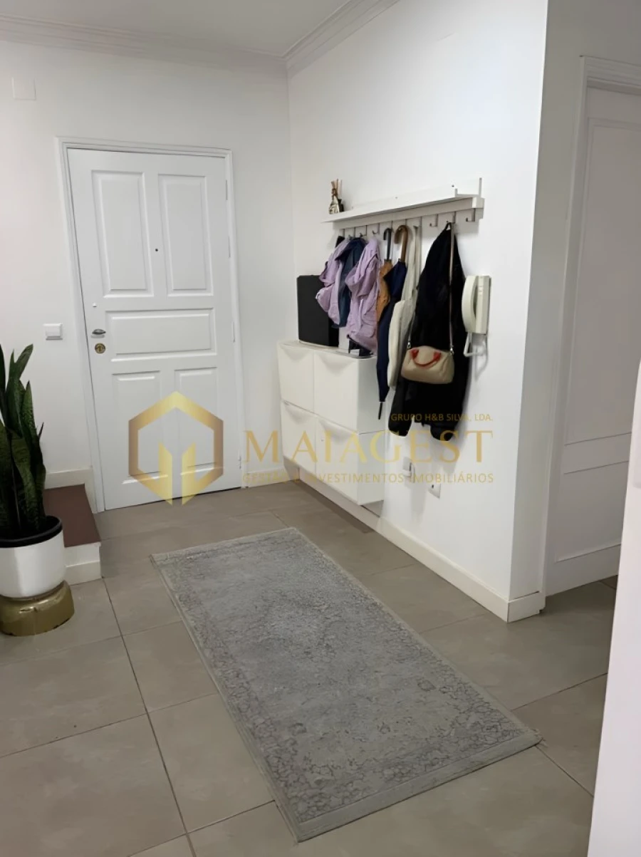 Apartamento T3 para Arrendamento em Oliveira do Douro Foto 2