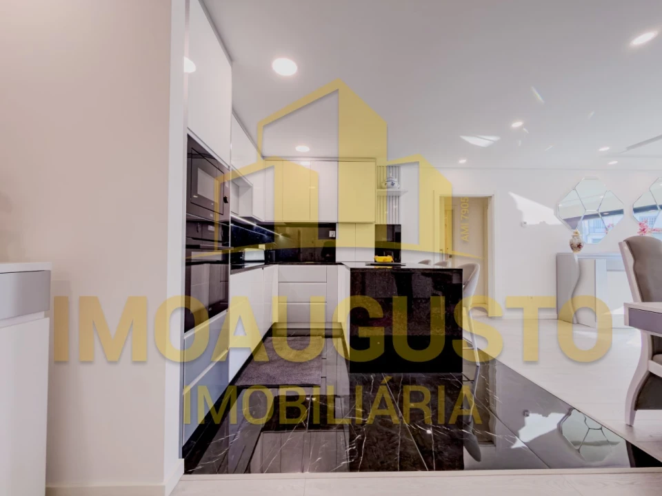 Apartamento T2 para Venda em Guarda Foto 2