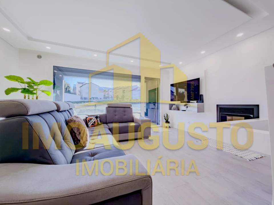 Apartamento T2 para Venda em Guarda Foto 5