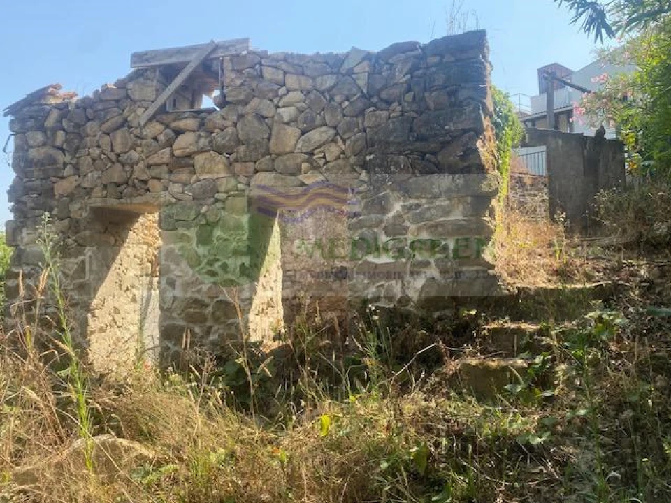 Moradia para Venda em Cedrim e Paradela Foto 1