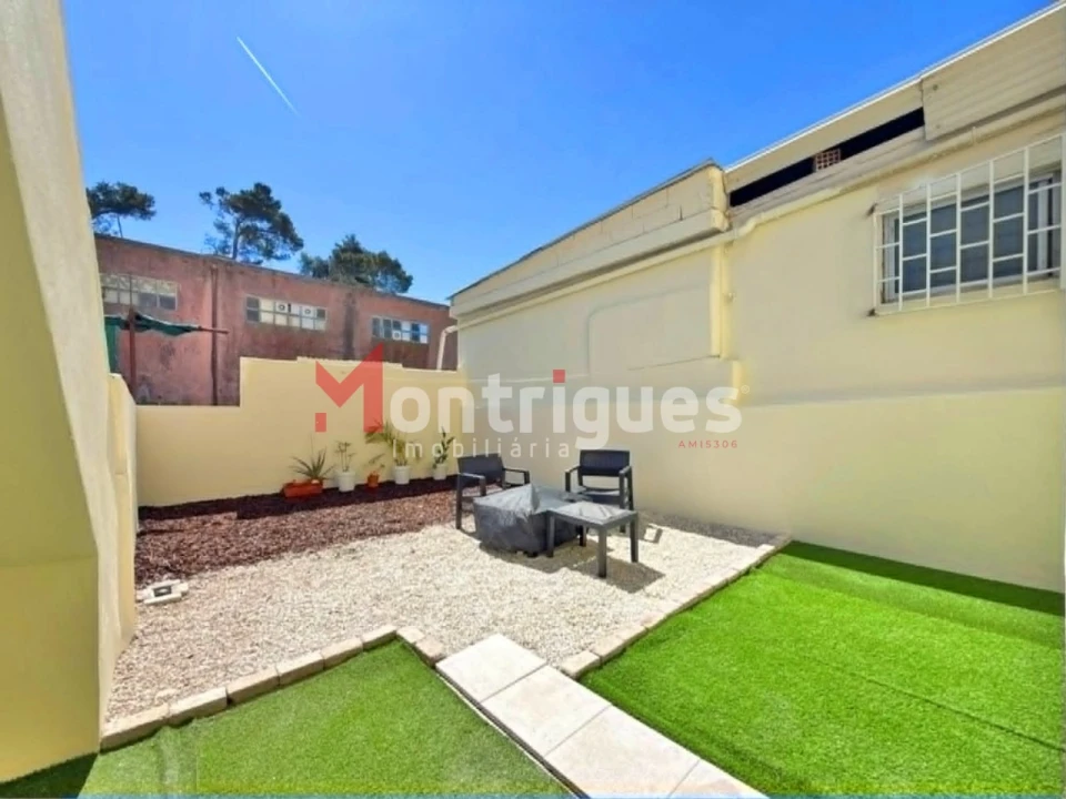 Apartamento T1 para Venda em Camarate, Unhos e Apelação Foto 2