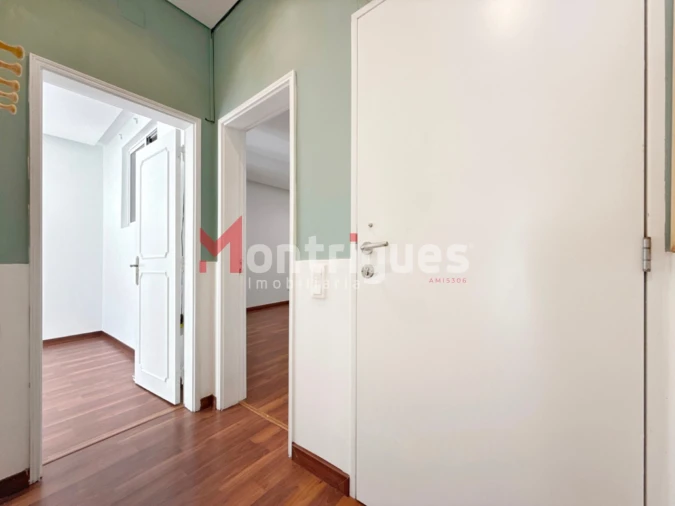 Apartamento T1 para Venda em Camarate, Unhos e Apelação Foto 11