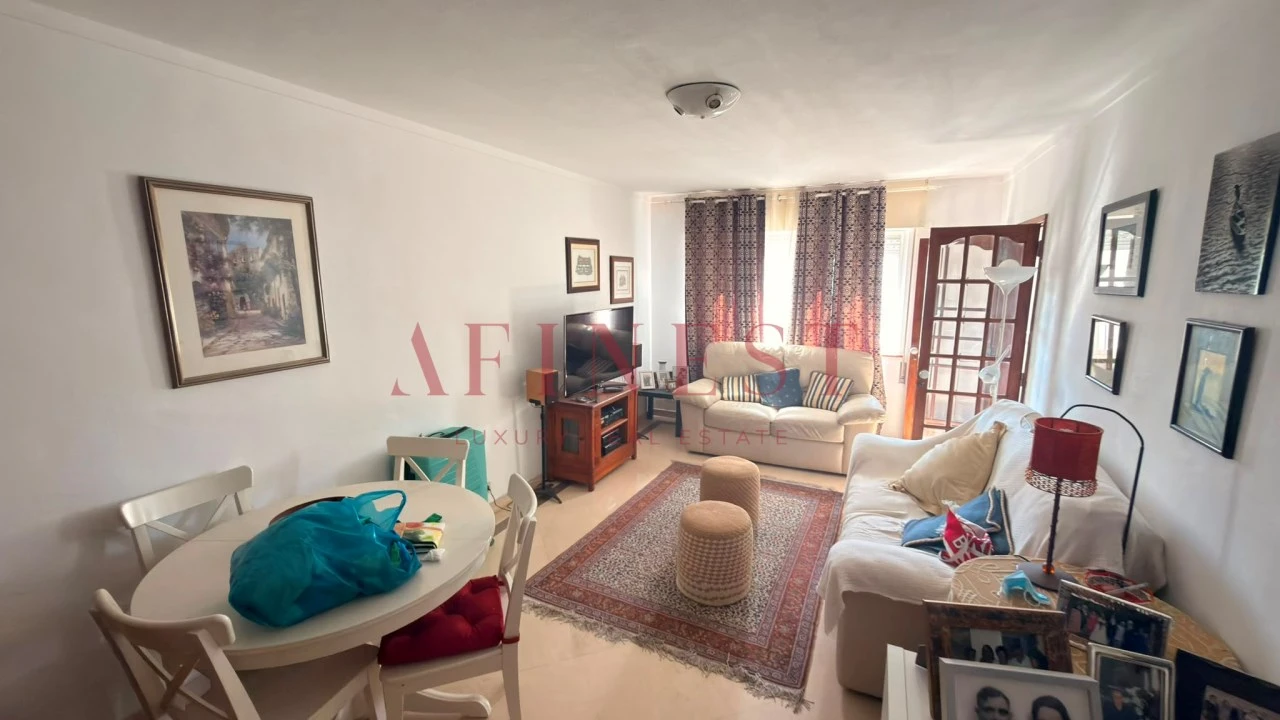 Apartamento T3 para Arrendamento em Lumiar Foto 1