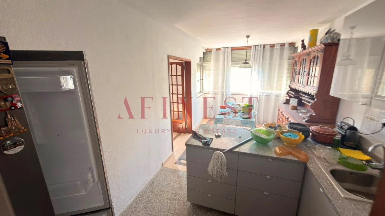 Apartamento T3 para Arrendamento em Lumiar Foto 5