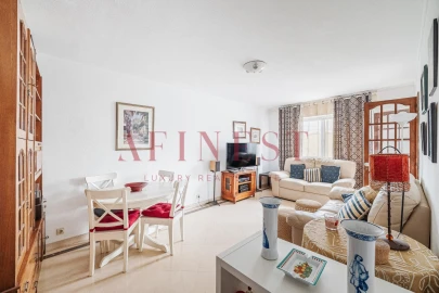 Apartamento T3 para Arrendamento em Lumiar