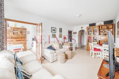 Apartamento T3 para Arrendamento em Lumiar