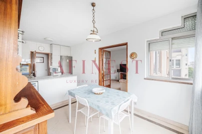 Apartamento T3 para Arrendamento em Lumiar