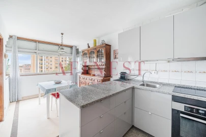Apartamento T3 para Arrendamento em Lumiar