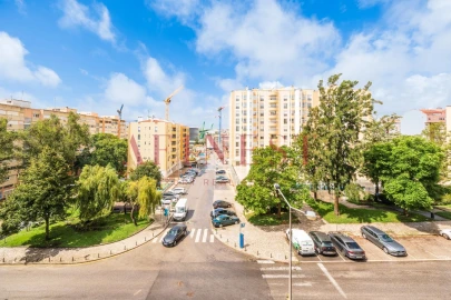 Apartamento T3 para Arrendamento em Lumiar