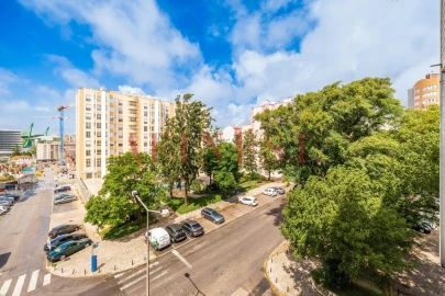 Apartamento T3 para Arrendamento em Lumiar