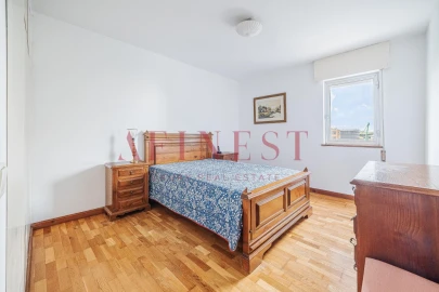 Apartamento T3 para Arrendamento em Lumiar