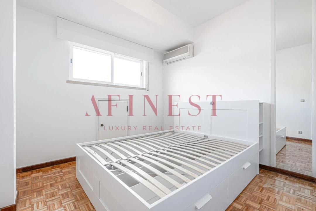 Apartamento T1 para Arrendamento em Campo de Ourique Foto 17