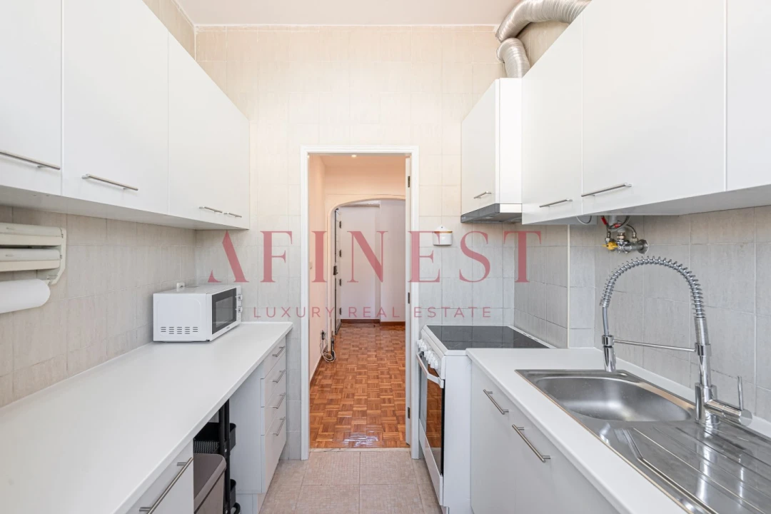 Apartamento T1 para Arrendamento em Campo de Ourique Foto 15