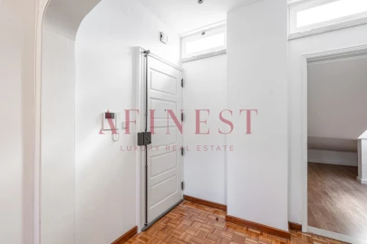 Apartamento T1 para Arrendamento em Campo de Ourique