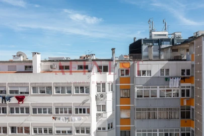 Apartamento T1 para Arrendamento em Campo de Ourique
