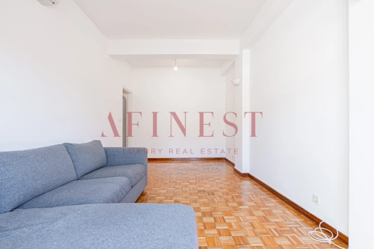 Apartamento T1 para Arrendamento em Campo de Ourique Foto 7