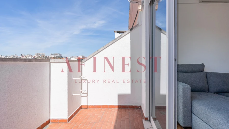 Apartamento T1 para Arrendamento em Campo de Ourique