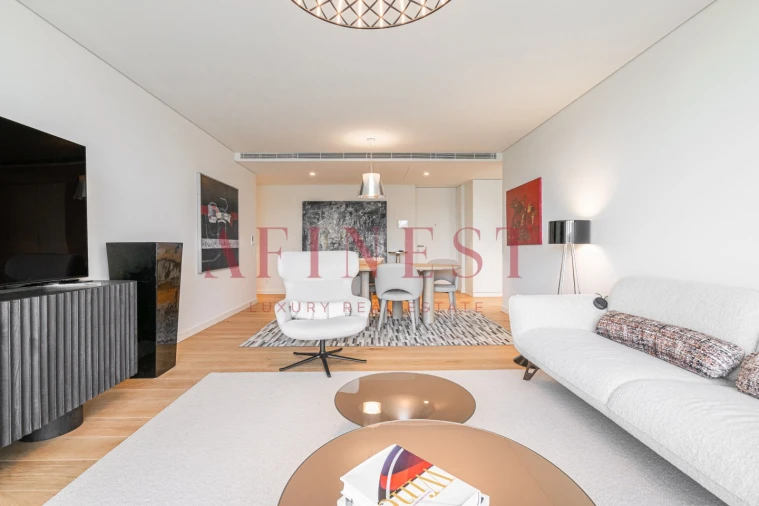 Apartamento T2 para Arrendamento em Campolide Foto 28