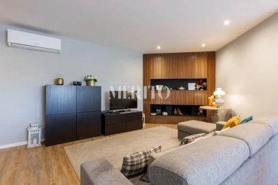 Apartamento T2 para Venda em Braga (São José de São Lázaro e São João do Souto)