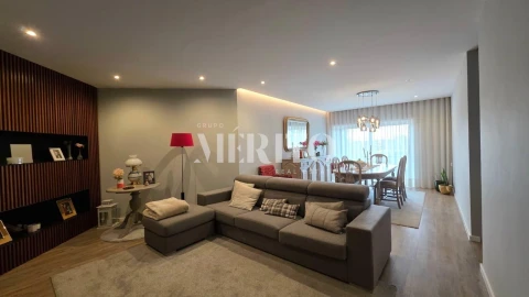 Apartamento T2 para Venda em Braga (São José de São Lázaro e São João do Souto)