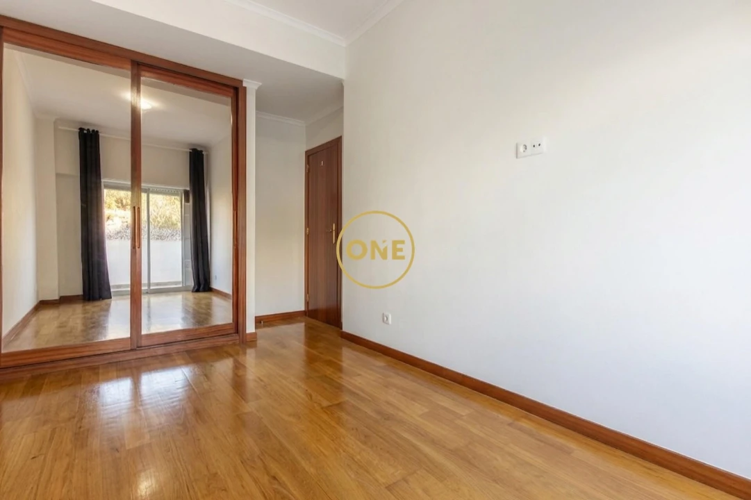 Apartamento T2 para Venda em Laranjeiro e Feijó Foto 13